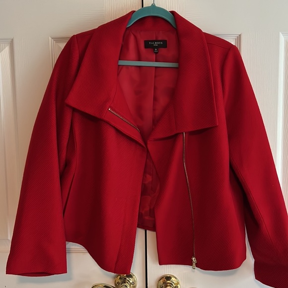 Talbots red blazer/jacket. Zipper front & side pockets. 60%acrylic & 40% wool. - Picture 3 of 5